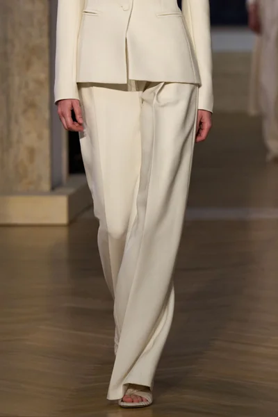 Look 33